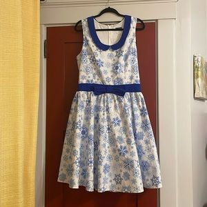 Retrolicious snowflake dress!